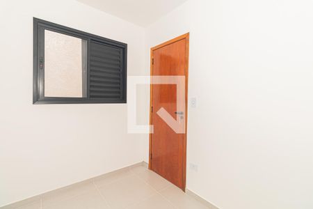 Quarto 1 de apartamento para alugar com 2 quartos, 41m² em Vila Nivi, São Paulo