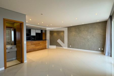 Sala de apartamento à venda com 3 quartos, 122m² em Tamboré, Santana de Parnaíba