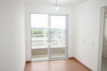 Sala de apartamento para alugar com 2 quartos, 53m² em Santa Cruz da Serra, Duque de Caxias