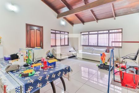 Sala de casa à venda com 4 quartos, 250m² em Jardim Sarah, São Paulo