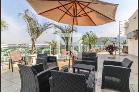 Apartamento para alugar com 160m², 4 quartos e 2 vagas Apartamento para alugar com 160m², 4 quartos e 2 vagasVaranda e Terraço