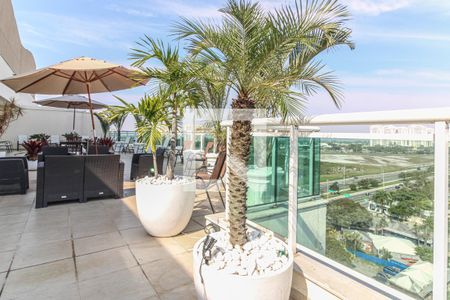 Apartamento para alugar com 160m², 4 quartos e 2 vagas Apartamento para alugar com 160m², 4 quartos e 2 vagasTerraço - Palmeira Fênix