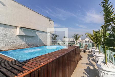 Apartamento para alugar com 160m², 4 quartos e 2 vagas Apartamento para alugar com 160m², 4 quartos e 2 vagasVaranda e Terraço