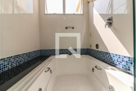 Apartamento para alugar com 160m², 4 quartos e 2 vagas Apartamento para alugar com 160m², 4 quartos e 2 vagasSuíte - Banheiro