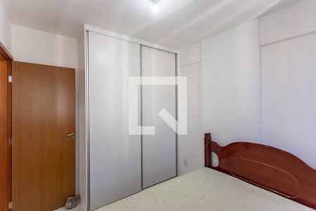 Quarto 2 de apartamento à venda com 2 quartos, 60m² em Manacás, Belo Horizonte