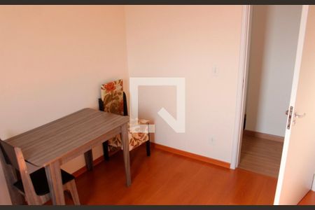 Quarto2 de apartamento para alugar com 2 quartos, 48m² em Vila Figueira, Suzano