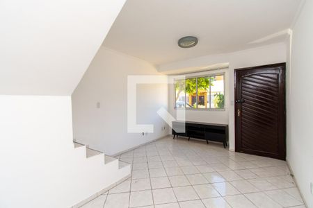 Sala de casa de condomínio para alugar com 2 quartos, 80m² em Jardim Flor do Campo, Guarulhos