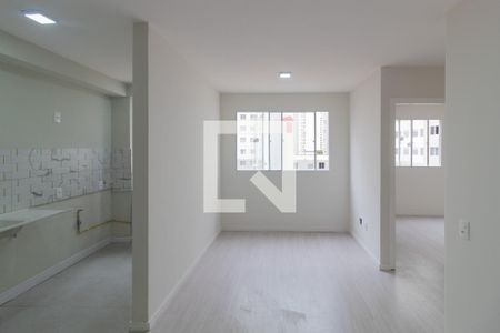 Sala de apartamento para alugar com 2 quartos, 42m² em Usina Piratininga, São Paulo