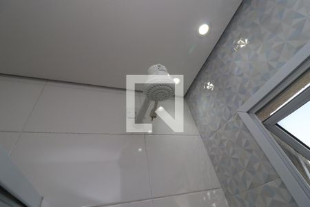 Banheiro de apartamento à venda com 2 quartos, 54m² em Vila Carrão, São Paulo