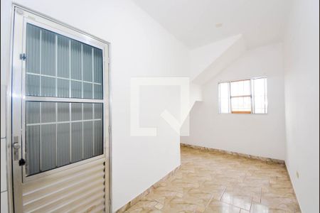 Sala/Cozinha de apartamento para alugar com 2 quartos, 50m² em Jardim Cristin Alice, Guarulhos