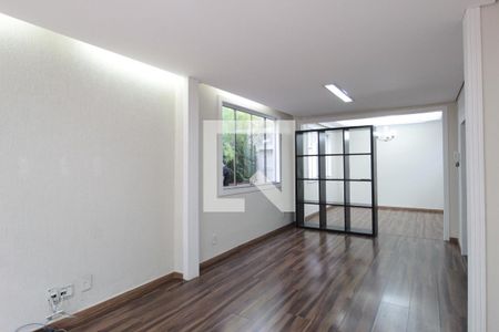 Sala de TV de casa à venda com 4 quartos, 313m² em Planalto, Belo Horizonte