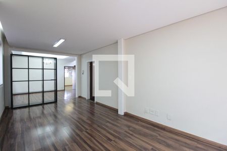 Sala de TV de casa à venda com 4 quartos, 313m² em Planalto, Belo Horizonte