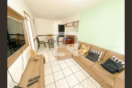 Sala de TV de apartamento para alugar com 3 quartos, 110m² em Ingleses do Rio Vermelho, Florianópolis