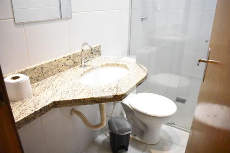 Banheiro de apartamento para alugar com 2 quartos, 37m² em Riacho 1, Brasília