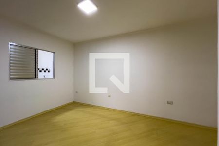 Quarto de casa para alugar com 1 quarto, 42m² em Jardim Botucatu, São Paulo