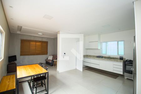 Sala/Cozinha de casa à venda com 2 quartos, 200m² em Sagrada Família, Belo Horizonte