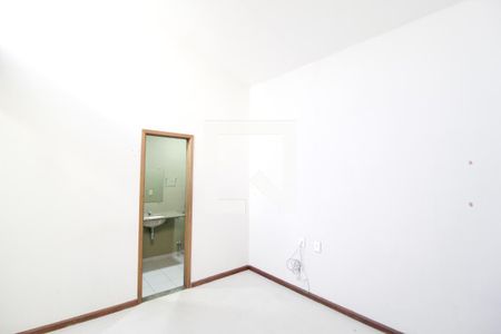 Quarto 1 - Suíte de casa para alugar com 4 quartos, 230m² em Jardim Karaíba, Uberlândia