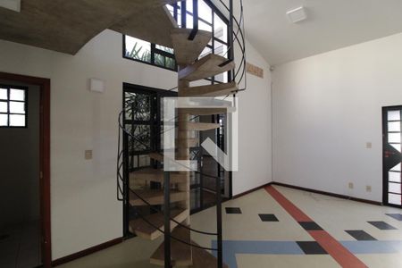 Sala 2 de casa para alugar com 4 quartos, 230m² em Jardim Karaíba, Uberlândia