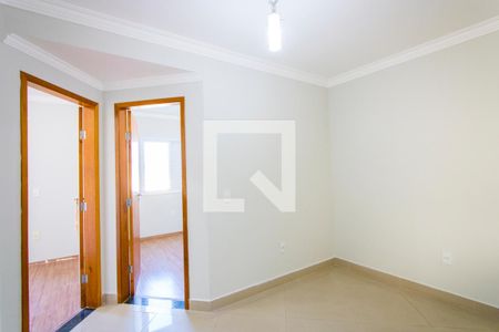 Sala 1 de apartamento à venda com 2 quartos, 76m² em Pinheirinho, Santo André