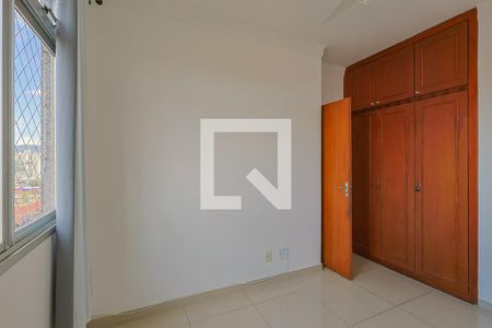 Quarto 2 de apartamento à venda com 4 quartos, 180m² em Carlos Prates, Belo Horizonte