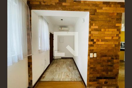 Sala de casa à venda com 2 quartos, 136m² em Cosme Velho, Rio de Janeiro