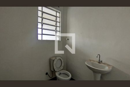 Apartamento à venda com 73m², 2 quartos e sem vaga Apartamento à venda com 73m², 2 quartos e sem vagaBanheiro
