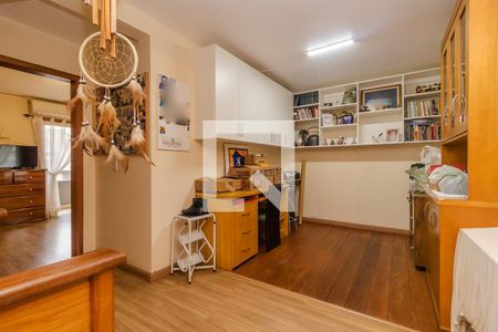 Sala do segundo andar de casa de condomínio à venda com 4 quartos, 258m² em Vila Nova, Porto Alegre