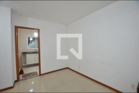 Sala de casa para alugar com 3 quartos, 120m² em Vila Valqueire, Rio de Janeiro