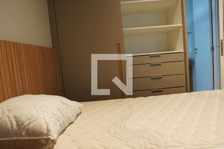 Suite 1 de apartamento à venda com 2 quartos, 69m² em Pinheiros, São Paulo