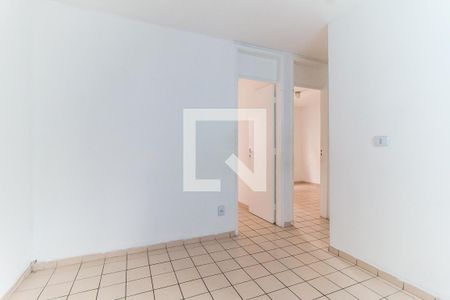 Sala de apartamento para alugar com 2 quartos, 47m² em Jardim Itamarati, Poá