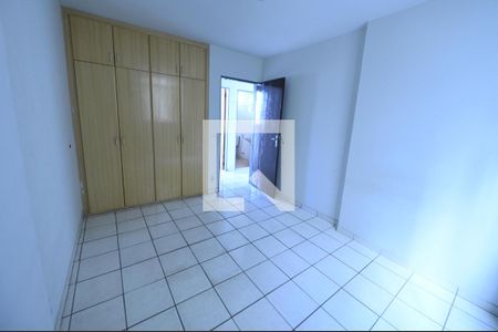 Quarto de apartamento para alugar com 2 quartos, 80m² em Jardim Goiás, Goiânia