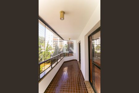 Varanda da Sala de apartamento à venda com 4 quartos, 163m² em Vila Suzana, São Paulo