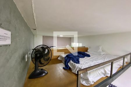 Sala/Quarto de kitnet/studio à venda com 1 quarto, 30m² em Catete, Rio de Janeiro