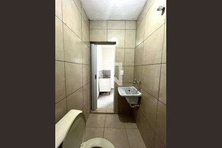 Banheiro  de kitnet/studio para alugar com 1 quarto, 25m² em Vila Santa Catarina, São Paulo