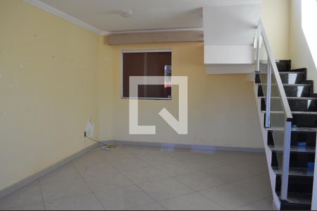 Sala de casa de condomínio à venda com 3 quartos, 100m² em Tropical, Contagem