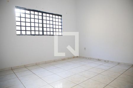 Sala de casa para alugar com 3 quartos, 180m² em Chácaras Recreio São João, Goiânia