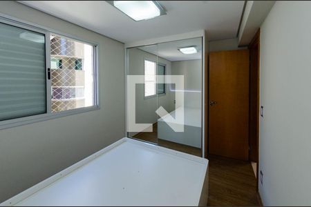 Quarto de apartamento para alugar com 2 quartos, 75m² em Grajaú, Belo Horizonte