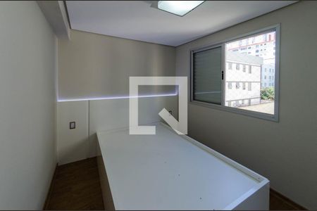 Quarto de apartamento à venda com 2 quartos, 75m² em Grajaú, Belo Horizonte