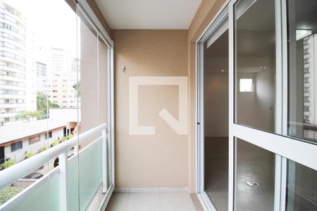 Varanda  de kitnet/studio à venda com 1 quarto, 60m² em Vila Olímpia, São Paulo