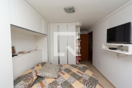 Suíte 1 de casa à venda com 3 quartos, 400m² em Jardim Riacho das Pedras, Contagem