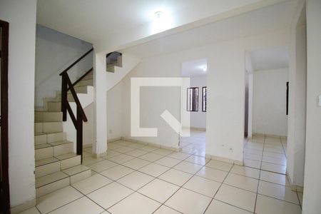 Sala de casa para alugar com 3 quartos, 120m² em Itapuã, Salvador