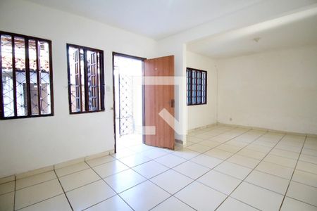 Sala de casa para alugar com 3 quartos, 120m² em Itapuã, Salvador