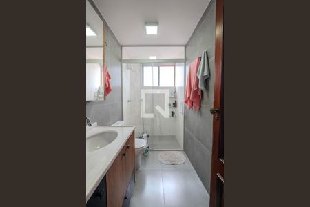 Banheiro de apartamento à venda com 1 quarto, 48m² em Bela Vista, São Paulo