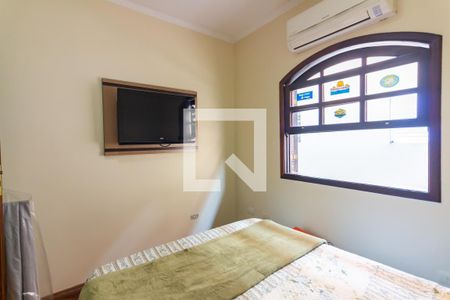 Casa à venda com 230m², 5 quartos e 2 vagas Casa à venda com 230m², 5 quartos e 2 vagasQuarto 4