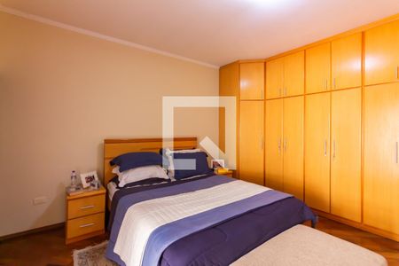 Casa à venda com 230m², 5 quartos e 2 vagas Casa à venda com 230m², 5 quartos e 2 vagasSuíte