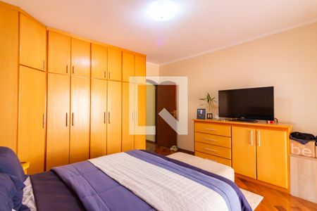 Casa à venda com 230m², 5 quartos e 2 vagas Casa à venda com 230m², 5 quartos e 2 vagasSuíte