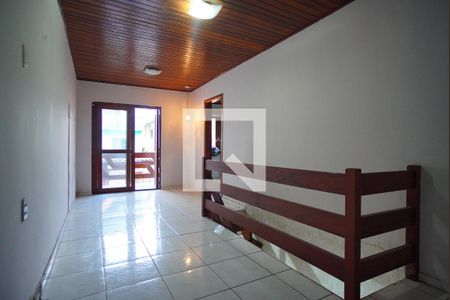 Sala - Segundo andar de casa à venda com 3 quartos, 150m² em Passo das Pedras, Porto Alegre