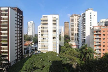 Vista da Sala de apartamento à venda com 3 quartos, 210m² em Moema, São Paulo