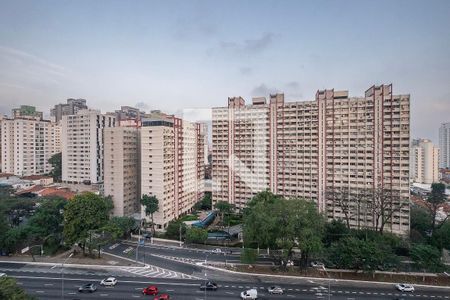 Varanda vista de apartamento à venda com 1 quarto, 57m² em Paraíso, São Paulo