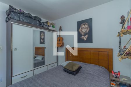 Quarto 2 de casa à venda com 3 quartos, 135m² em Sagrada Família, Belo Horizonte